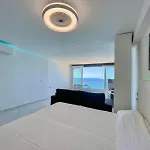 Torre Principado Seafront Apartment