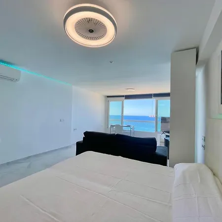 Torre Principado Seafront Apartment