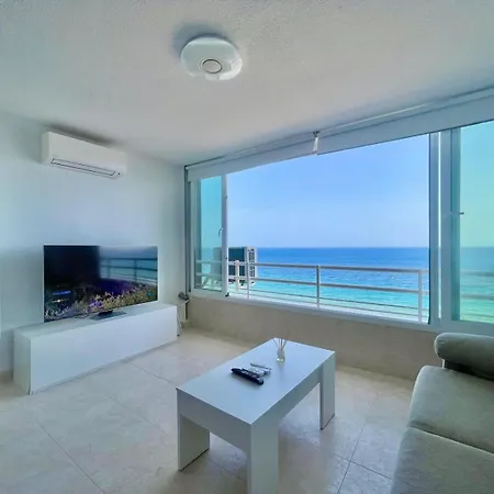 Torre Principado Seafront Apartment Benidorm